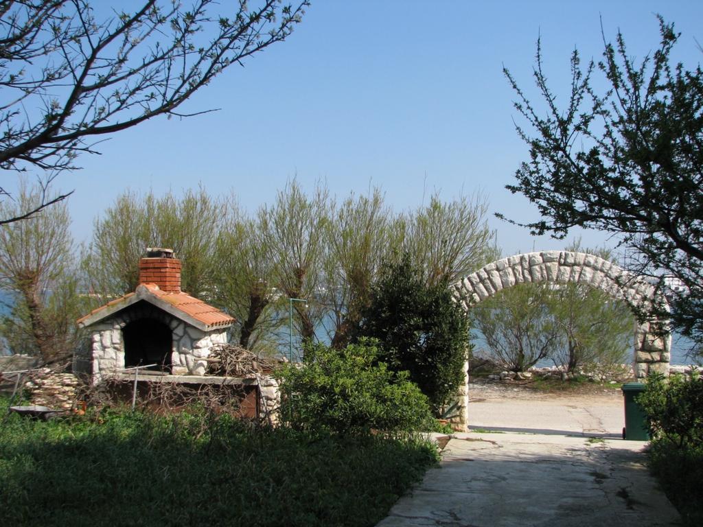 Butterfly Holiday Home Tonkica Бетина Екстериор снимка
