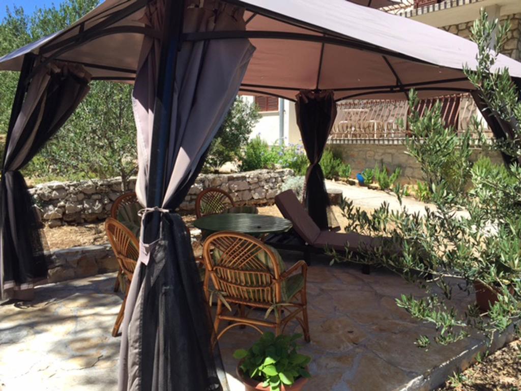 Butterfly Holiday Home Tonkica Бетина Екстериор снимка